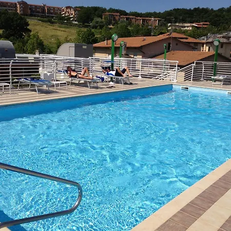 Hotel President-2